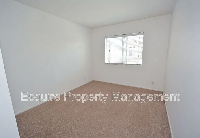 1159 Oyster Pl — Photo 9