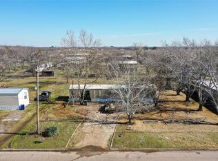 410 S Broadway St, Whitesboro, TX 76273