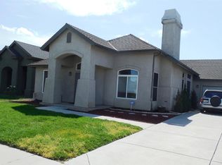 6536 Graybark Ln, Hughson, CA 95326