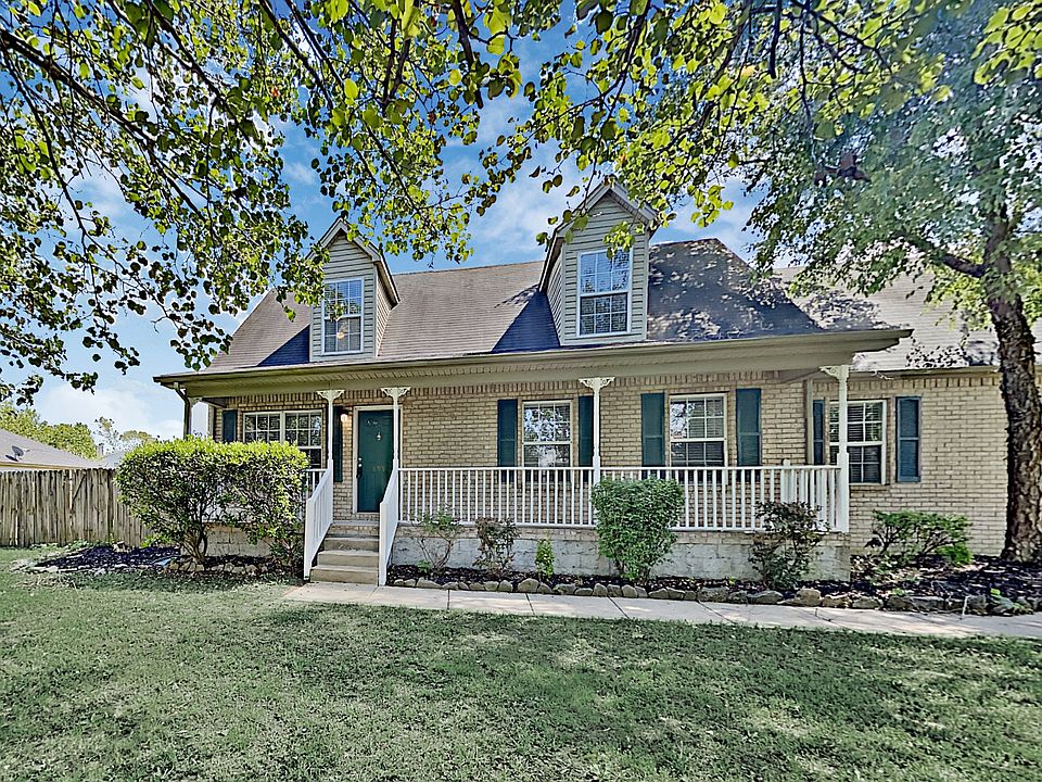 1st image of 899 Lavergne Ln