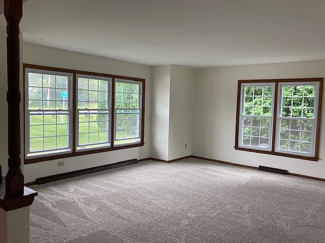 3 bed, 1.5 bath, 1600 sqft, $2,150 — Photo 2