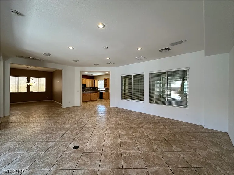 7185 Windy Peak Ct — Photo 5
