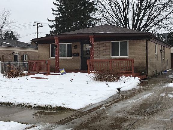 2nd image of 26511 Greenleaf St