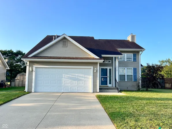 5929 Regency Dr, Columbus, IN 47203