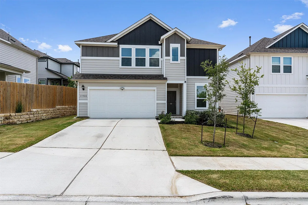 Building Photo - 13506 Grand Central Dr