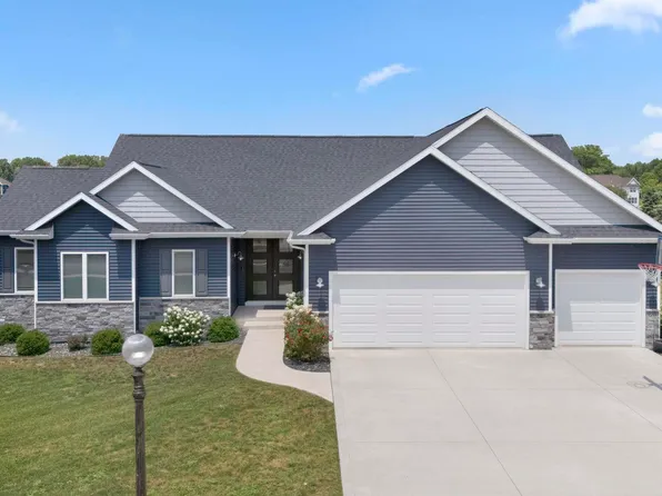 2620 E Ontario Ln, Warsaw, IN 46582