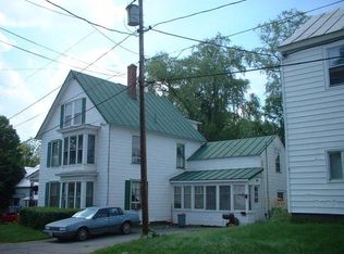 14 Dinsmore St APT 4, Skowhegan, ME 04976