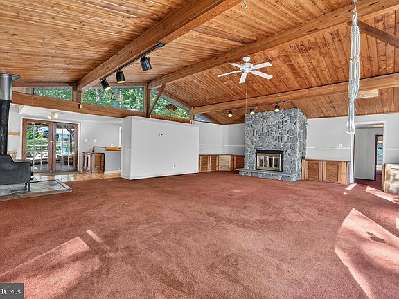 2nd image of 1310 Boyd Rd