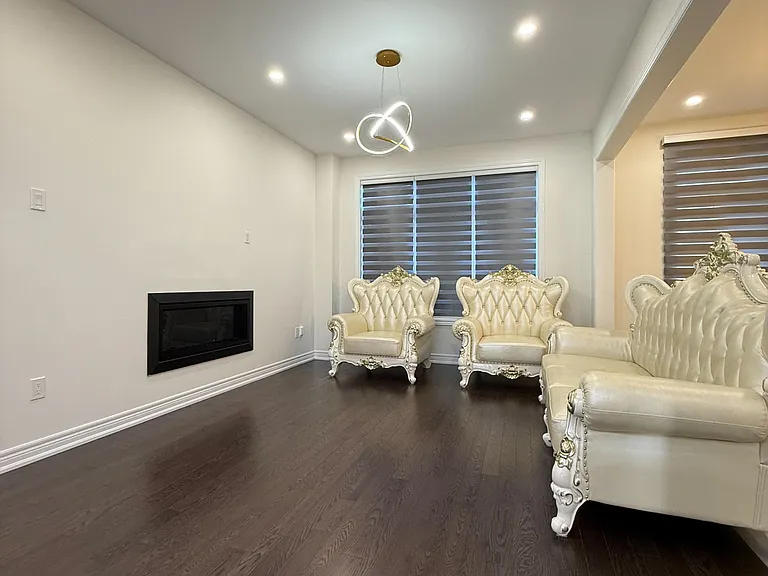 345 Silk Twist Dr — Photo 3