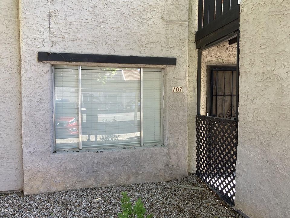 1st image of 1927 E Hampton Ave Unit 107