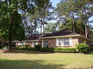 1 Birchwood Ct, Savannah, GA 31419