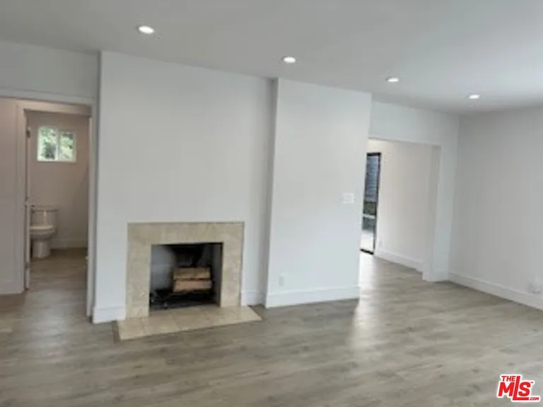 620 25th St — Photo 3