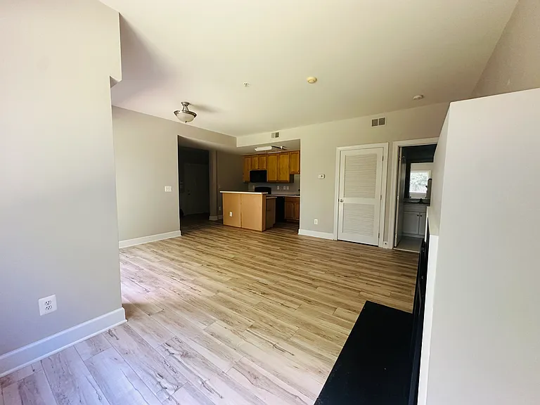 10600 Provincial Dr #102 — Photo 4