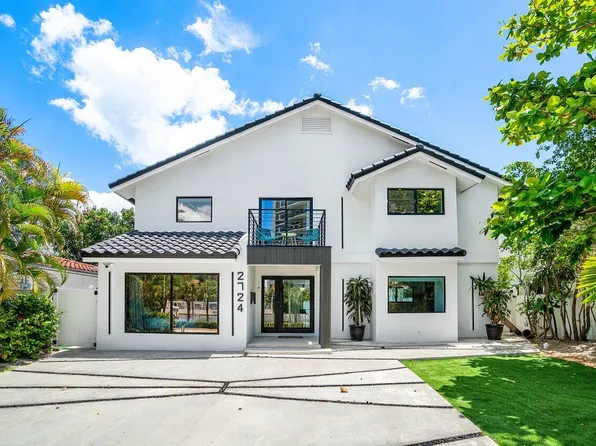 2724 N Ocean Boulevard, Fort Lauderdale, FL 33308