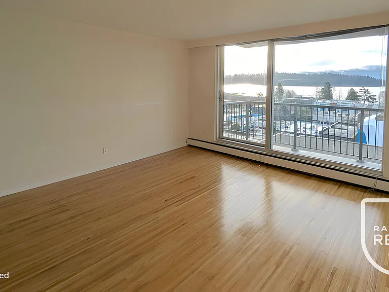 1550 Duchess Ave #407 — Photo 10