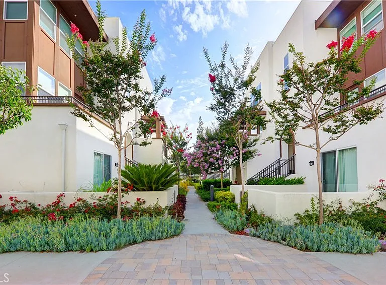 9210 Joshua Way — Photo 1