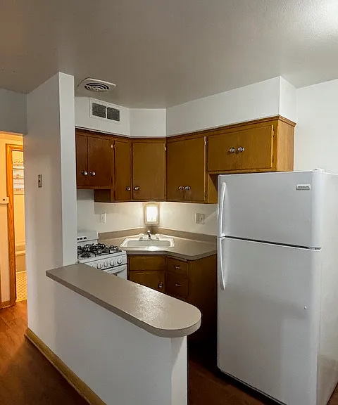 3805 N 76th St #6 — Photo 5