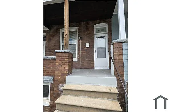 Building Photo - 1922 E 28th St #1