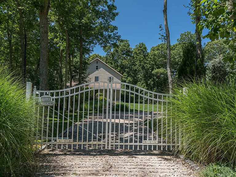 39 Fresh Pond Rd — Photo 20