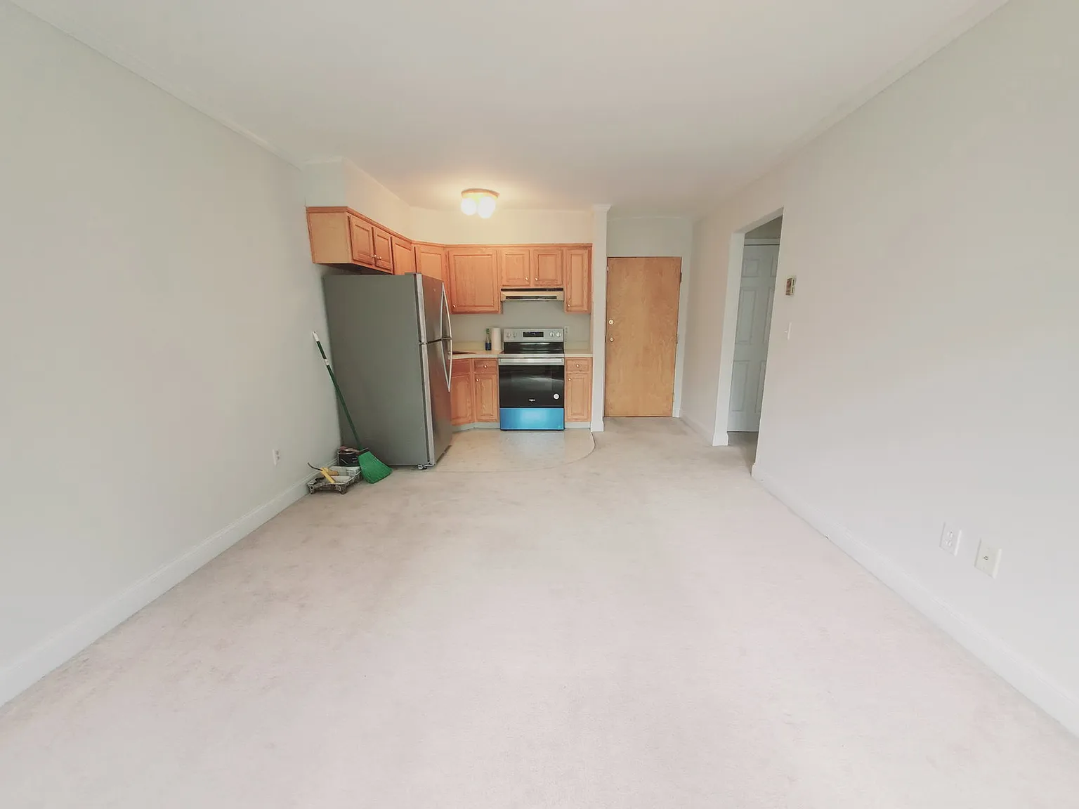 1 bed, 1.0 bath, 500 sqft, $1,550 — Photo 2