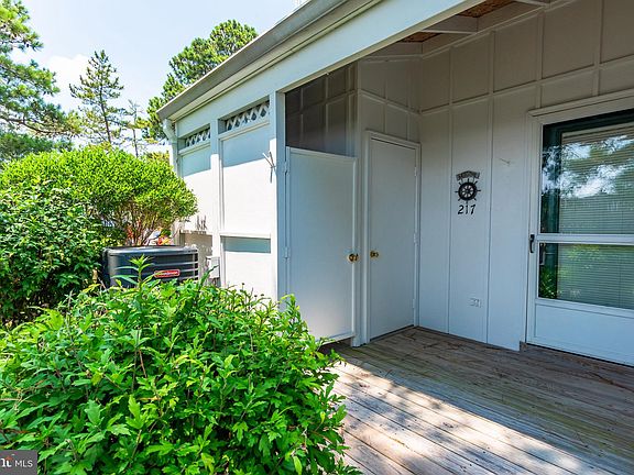 4th image of 38256 Hummingbird Ln Unit 217