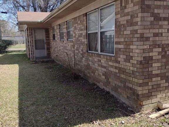 5th image of 2123 E 10th St