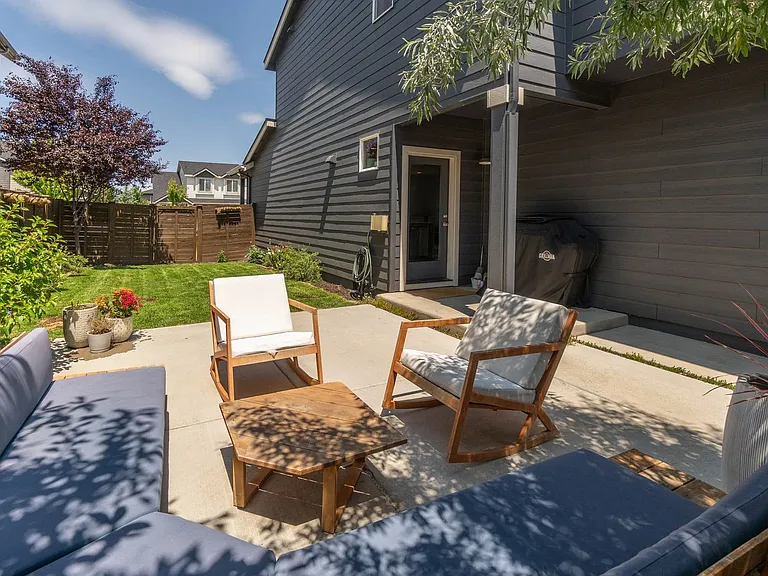20581 SE Evian Ave — Photo 17