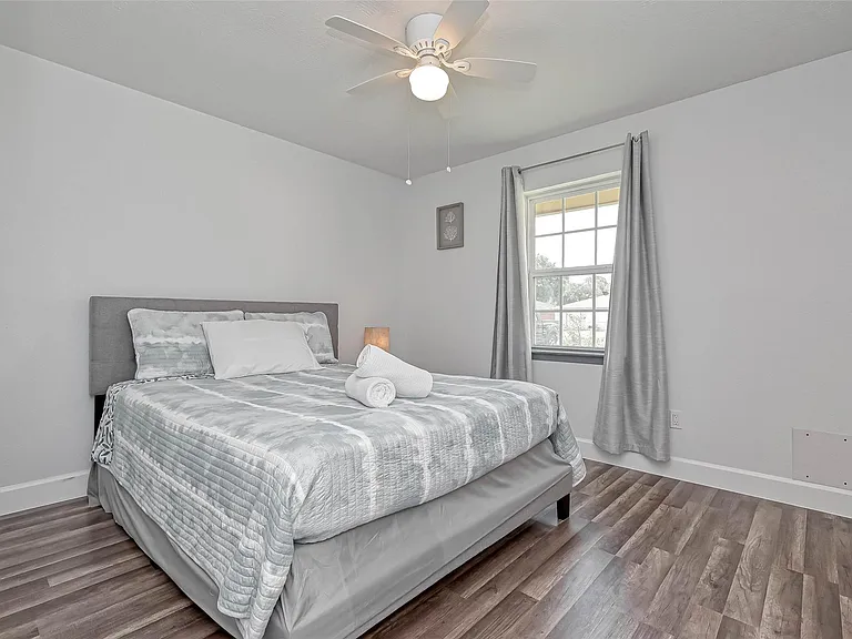 11618 Corona Ln — Photo 49