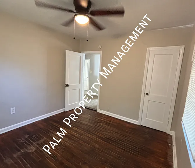 1655 McKinnon Dr — Photo 9