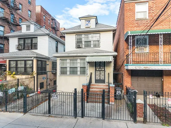 4171 Gleane St, Flushing, NY 11373