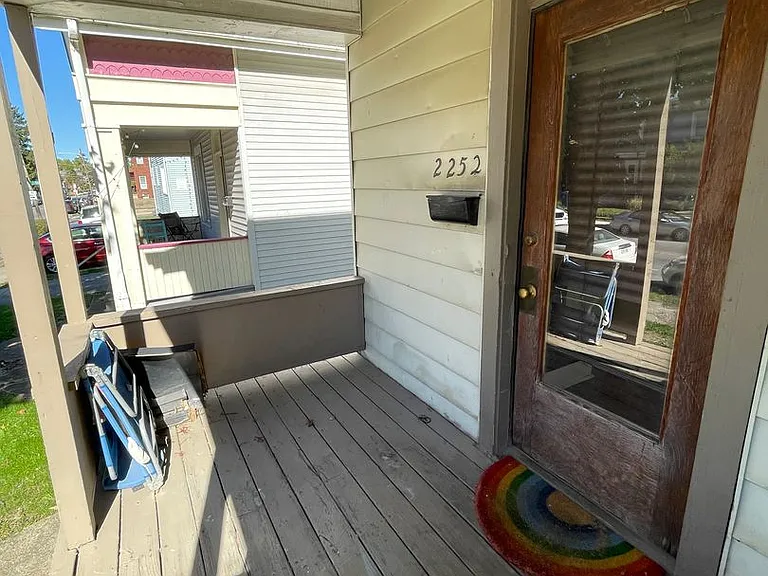 2252 Neil Ave — Photo 8