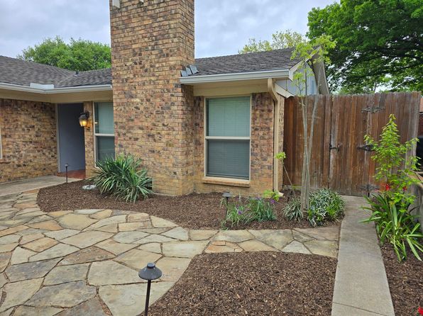 2822 Oak Forest Dr