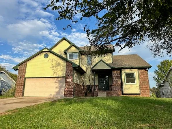 2302 N Chadsworth St, Wichita, KS 67205