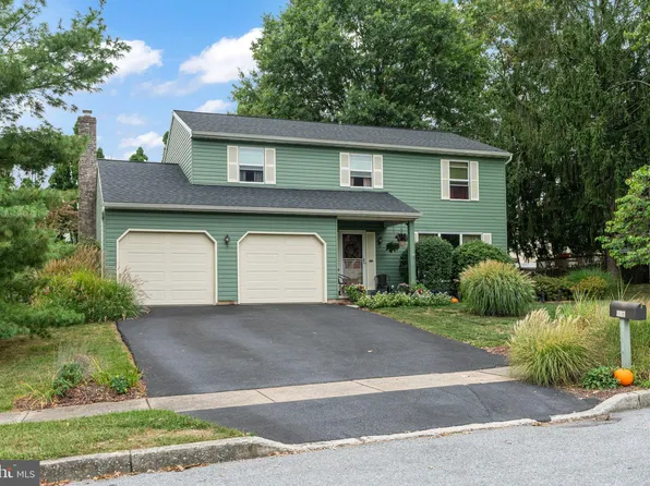 2013 Laurel Glen Dr, Harrisburg, PA 17110