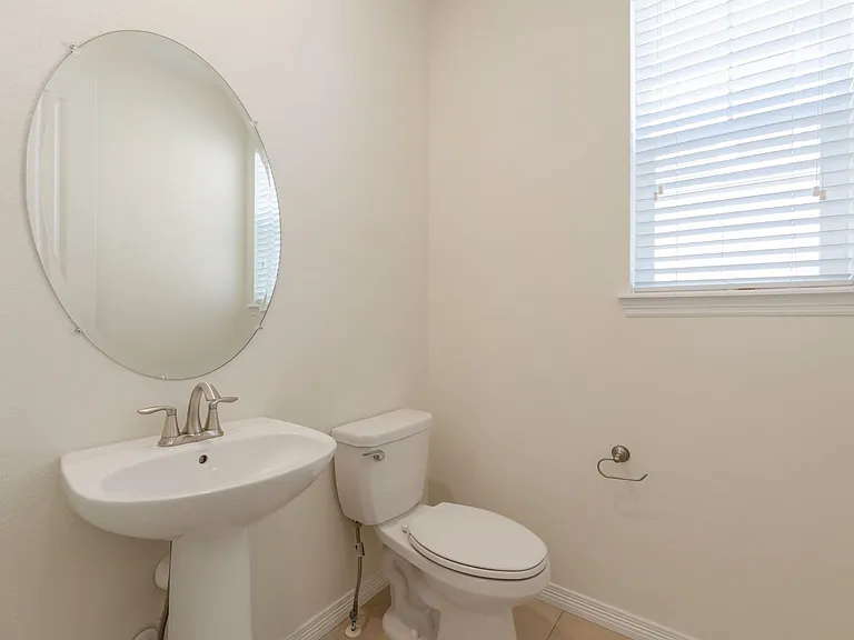14776 Oslo Ave — Photo 10