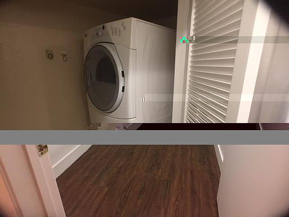 5th image of 35 Linden Ave APT 407