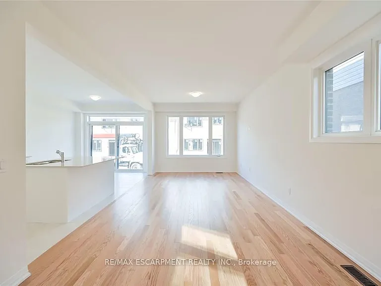 377 Provident Way — Photo 17