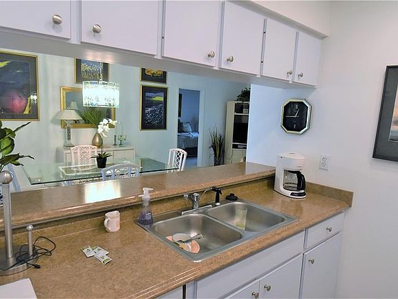 5th image of 1712 Glenhouse Dr #417-5