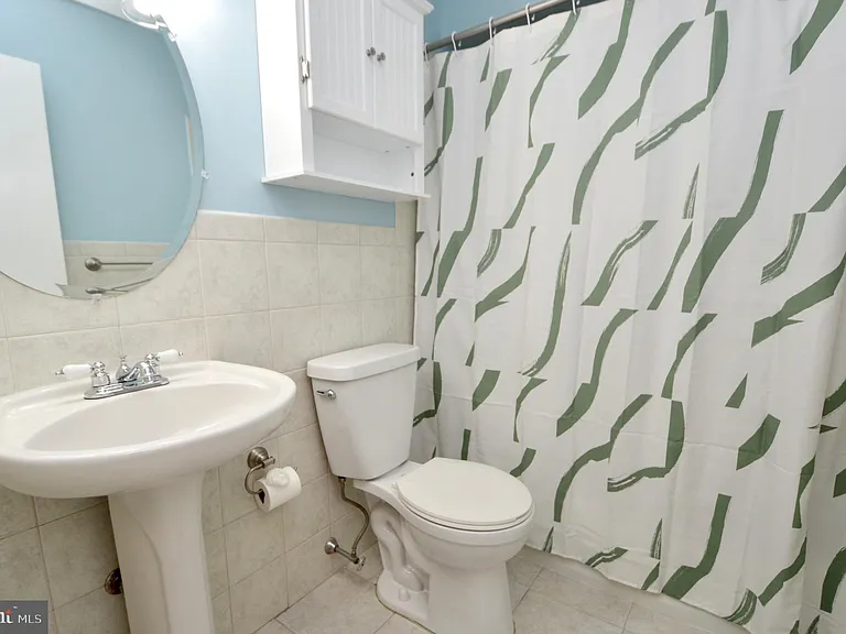340 Woodlake Dr — Photo 16