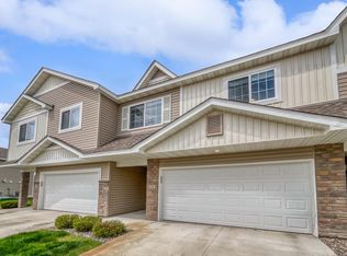 8583 Gateway Cir, Monticello, MN 55362