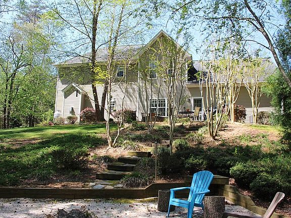 Beautiful landscaping