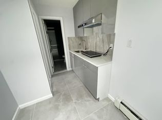7650 168th St #2, Fresh Meadows, NY 11366