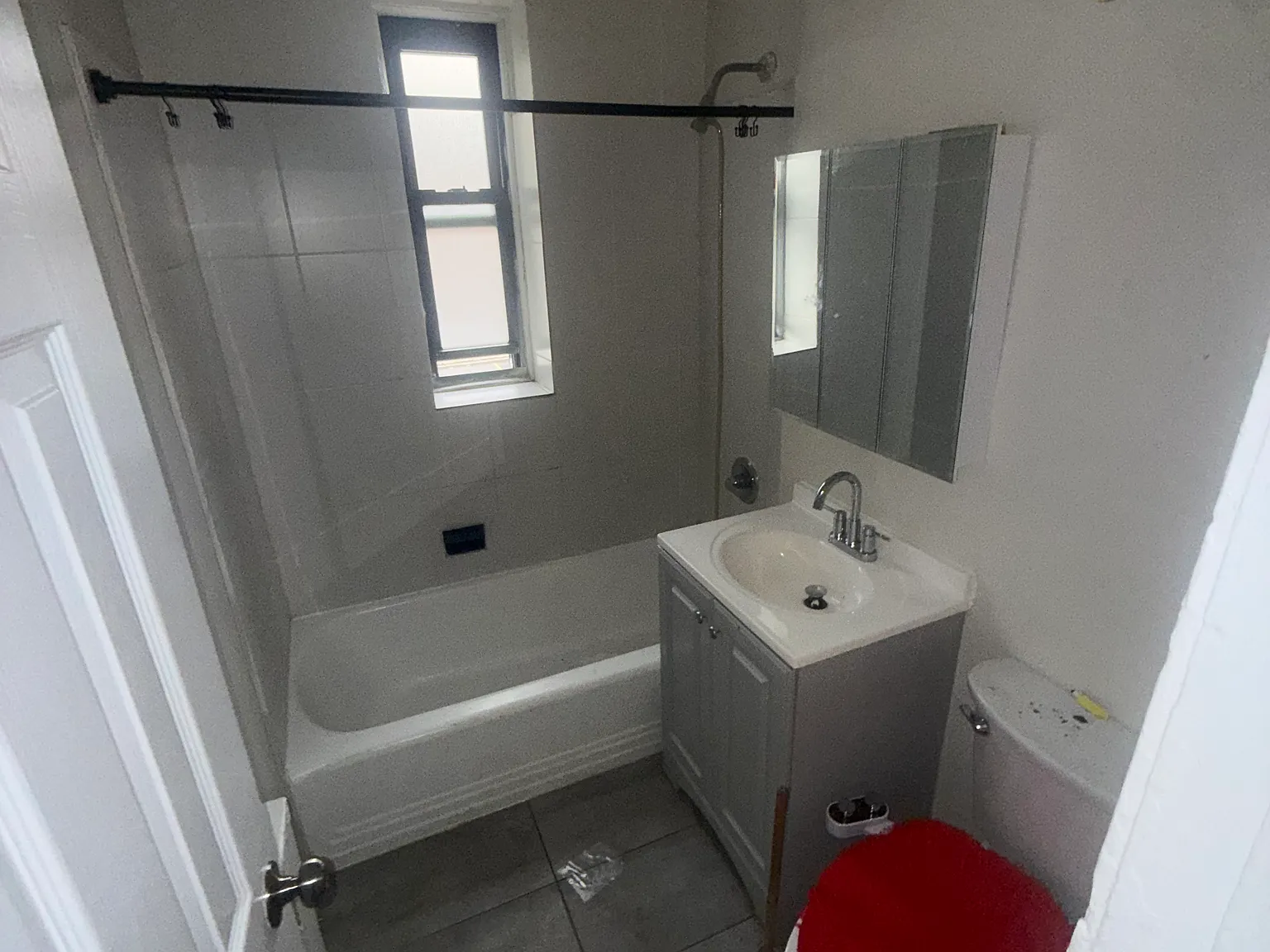 30 Van Velsor Pl — Photo 4