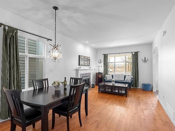 5th image of 1455 S Dyke Rd