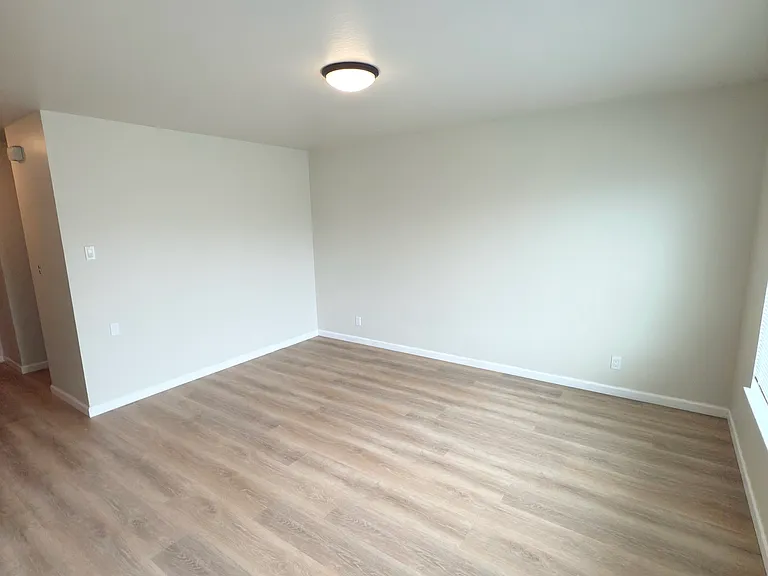 2609 Judah St #1 — Photo 1