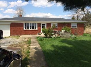 6566 W County Line Rd, Knightstown, IN 46148