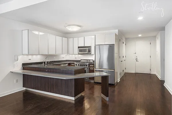 Sold by Stribling | media 2