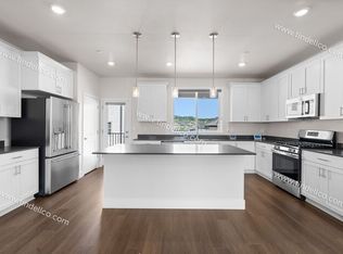 16675 SW Jean Louise Rd, Sherwood, OR 97140