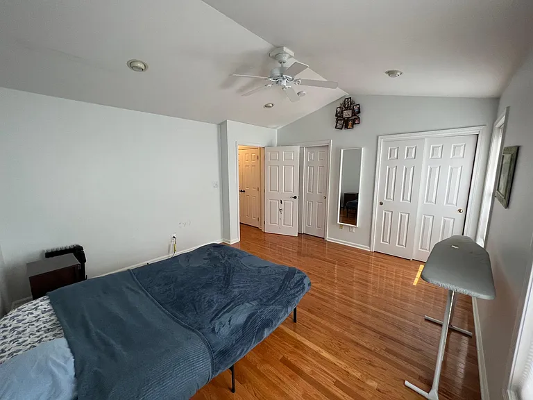 555 Coventry Dr — Photo 38
