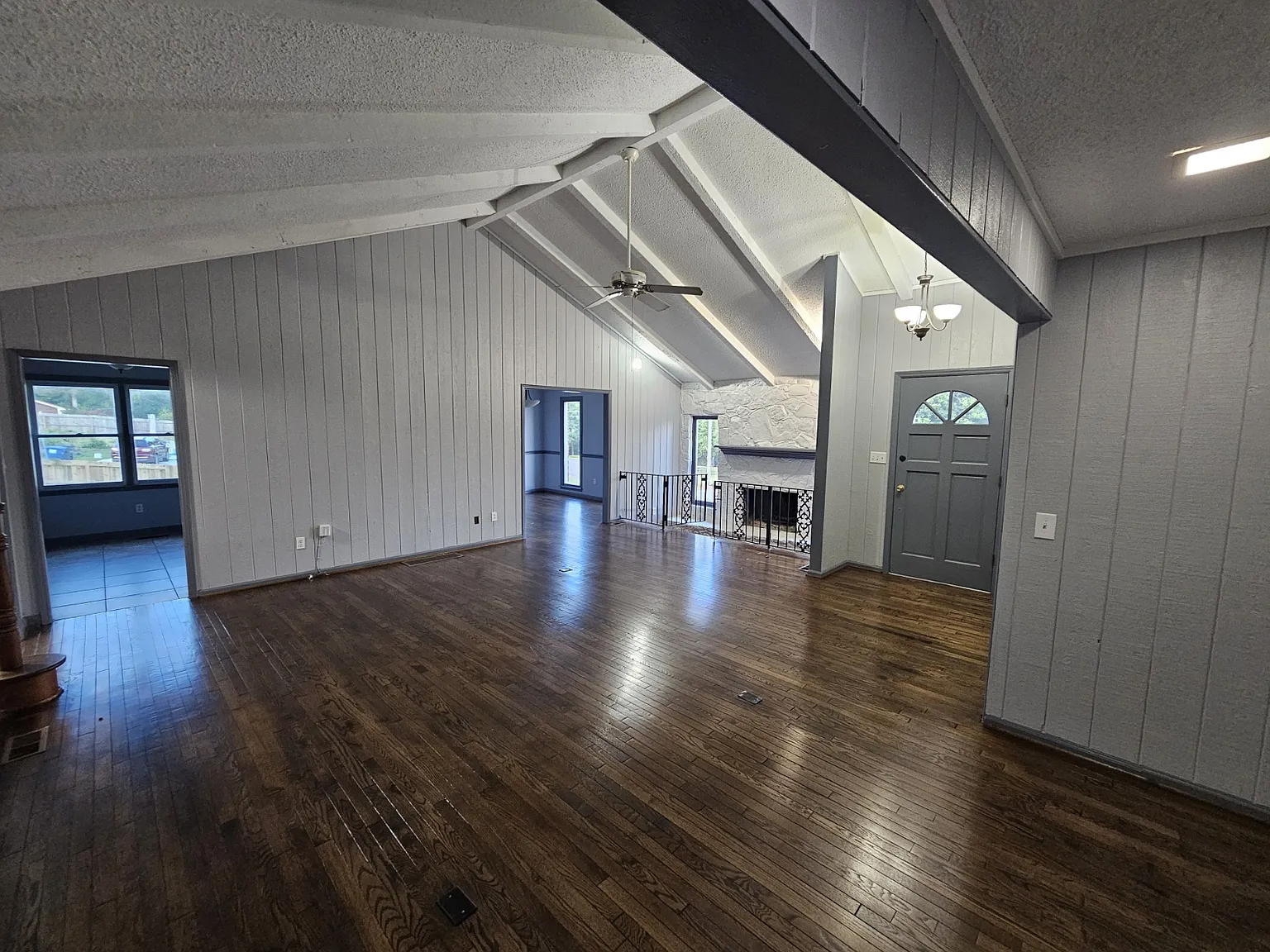 5 bed, 2987 sqft, $3,000 — Photo 4